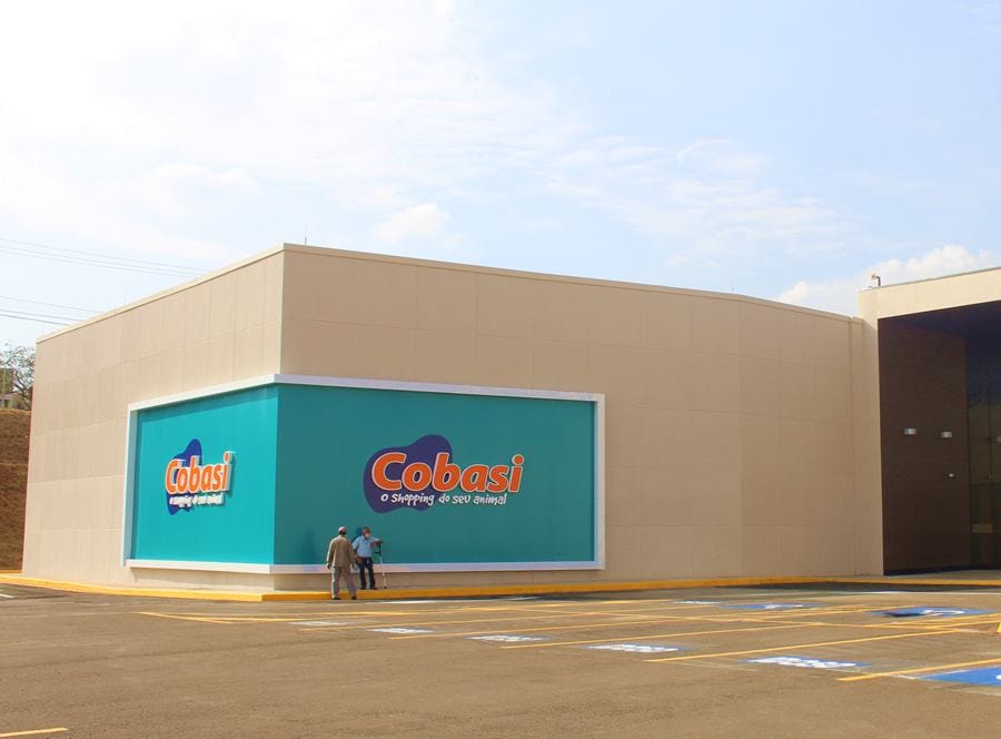 Cobasi inaugura nova loja no Venâncio Shopping
