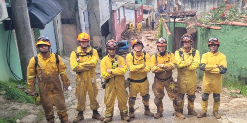 bombeiros de Americana no litoral paulista