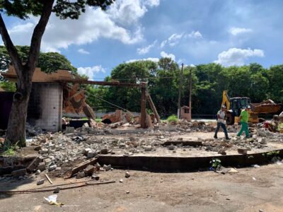 demolição do quiosque na rua carioba (3)