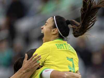 brasil derrota méxico e se garante na decisão da copa ouro feminina