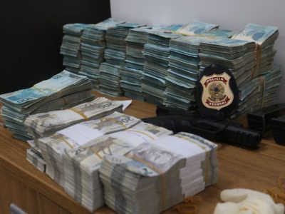 74b63704 3430 4927 8277 fdb37951386d