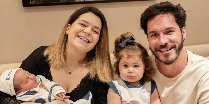 eliezer mostra fotos em família com viih tube, lua e ravi 'nós 4'