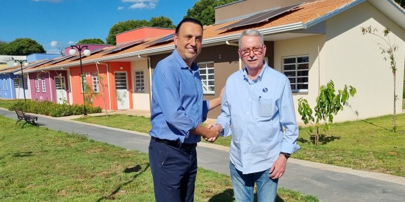 prefeito chico sardelli entrega residencial vida longa para idosos