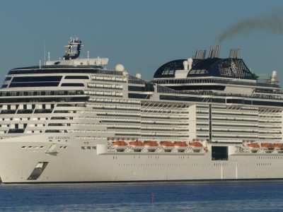 msc grandiosa leaving kiel xii