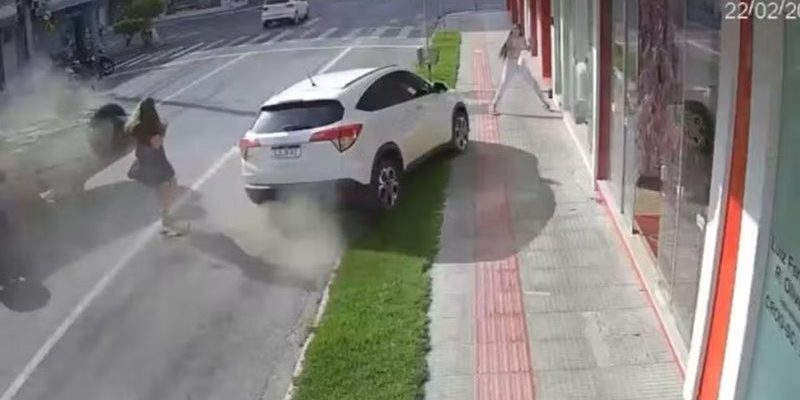 mulher escapa acidente