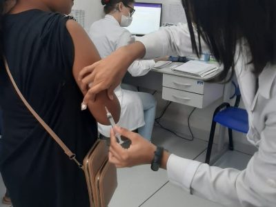 vacina dengue americana