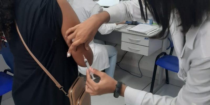 vacina dengue americana