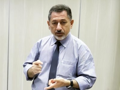 james presidente acia