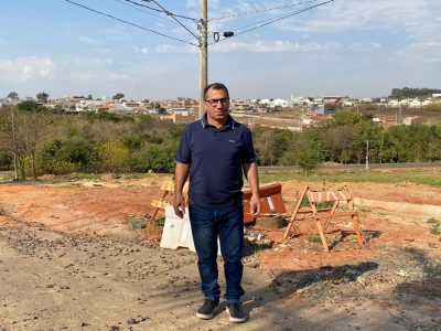 pastor miguel obra paradada