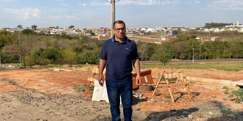 pastor miguel obra paradada