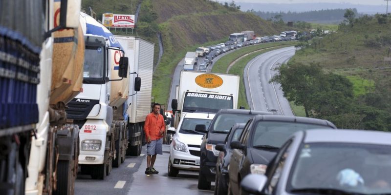 caminhoes em estradas 2