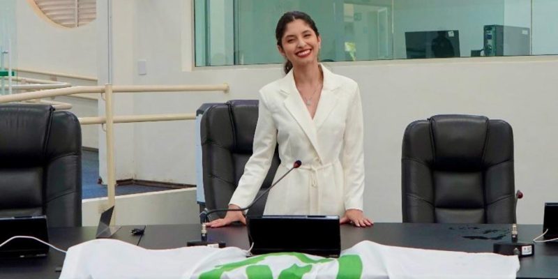 esther sugere chupeta para tirar água de santa bárbara e enviar para americana