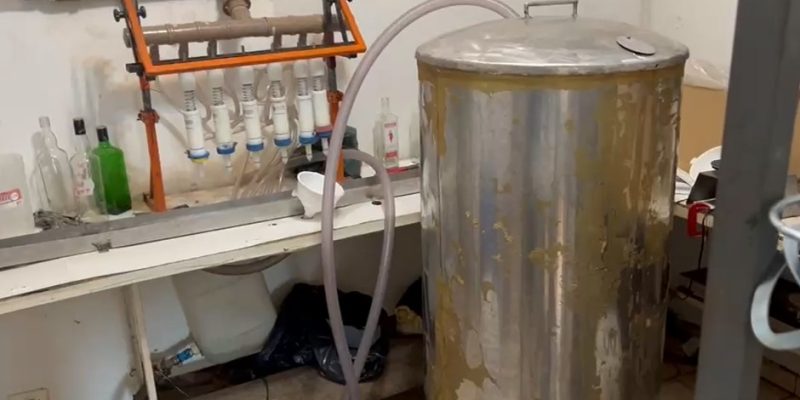 fabrica de bebida clandestina