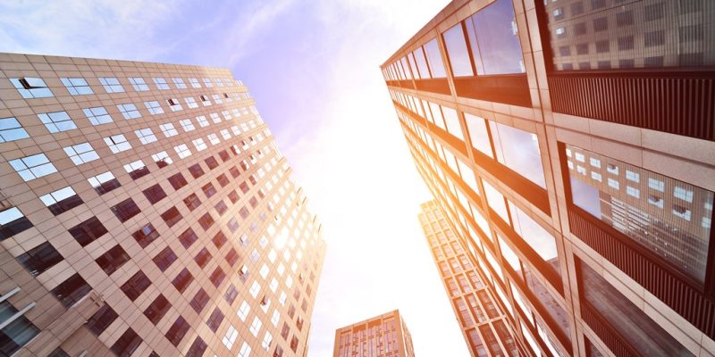 escritorio edificio vista de cima por sol