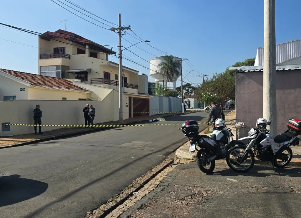 homem baleado