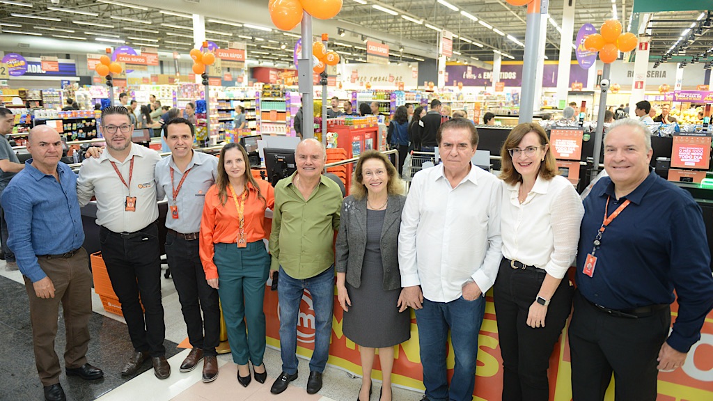 Supermercados Pague Menos entrega loja reformada e anuncia ofertas em Araras